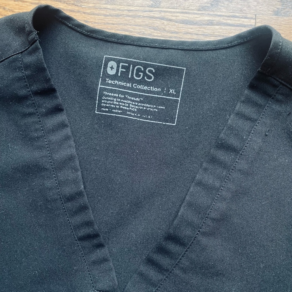 FIGS Scrub Set Black XL Top XLP Jogger Pants Medical Uniform - Picture 9 of 9